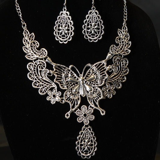 Women's Floral Butterfly Necklace and Earrings Set — Free Shipping